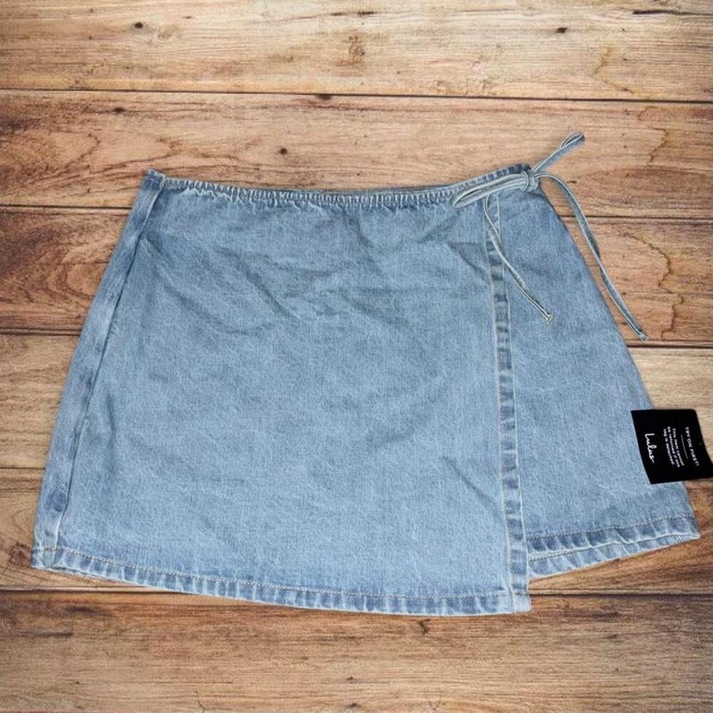 Lulus light wash denim faux wrap